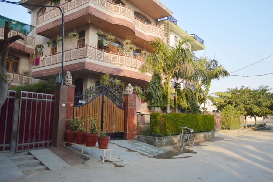 Residential Floor Rent South City 1 Gurgaon